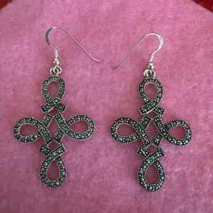 Marcasite Cross Swirl Earrings in 925 Silver LN